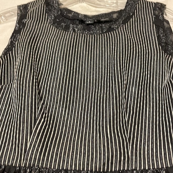 🎉3 for $30🎉 I 🖤 Ronson dress w/beautiful abstract design on sheer skirt (Mlb) - Picture 6 of 13